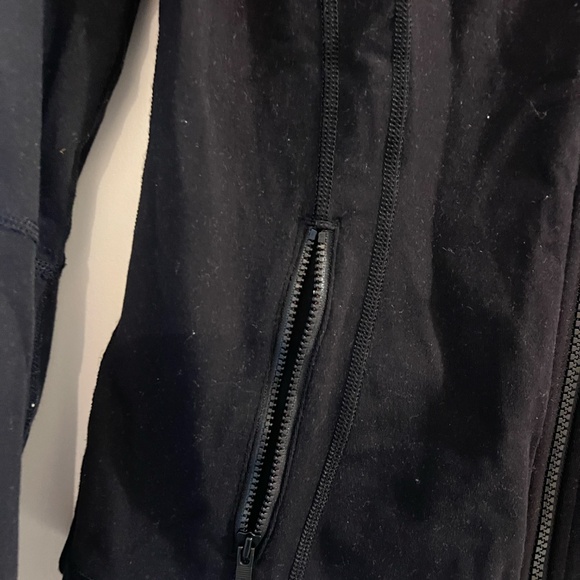 Lululemon Define Jacket - Picture 4 of 6